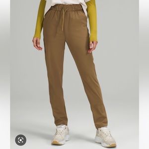 Lululemon womens stretch high rise full length pants 6